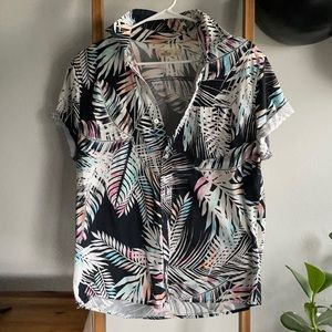 Hollister short sleeve print shirt